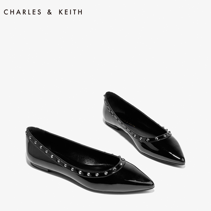 CHARLES＆KEITH平底鞋CK1-70900027尖头铆钉单鞋性感通勤朋克女鞋